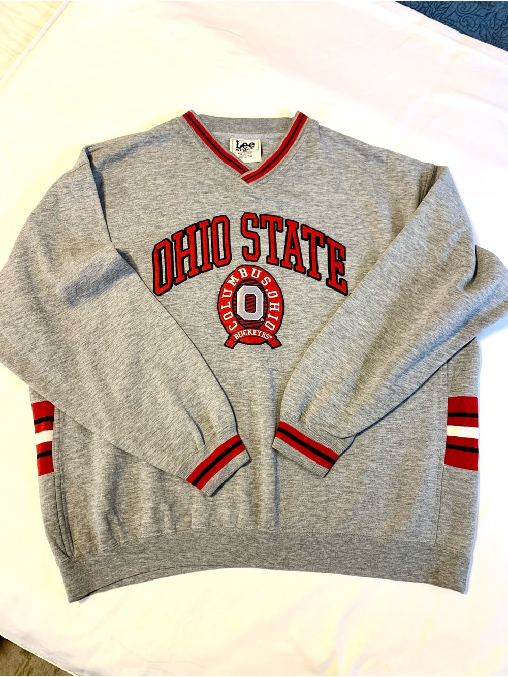 90’s Vintage Ohio State Buckeyes Sweatshirt. Adult XL